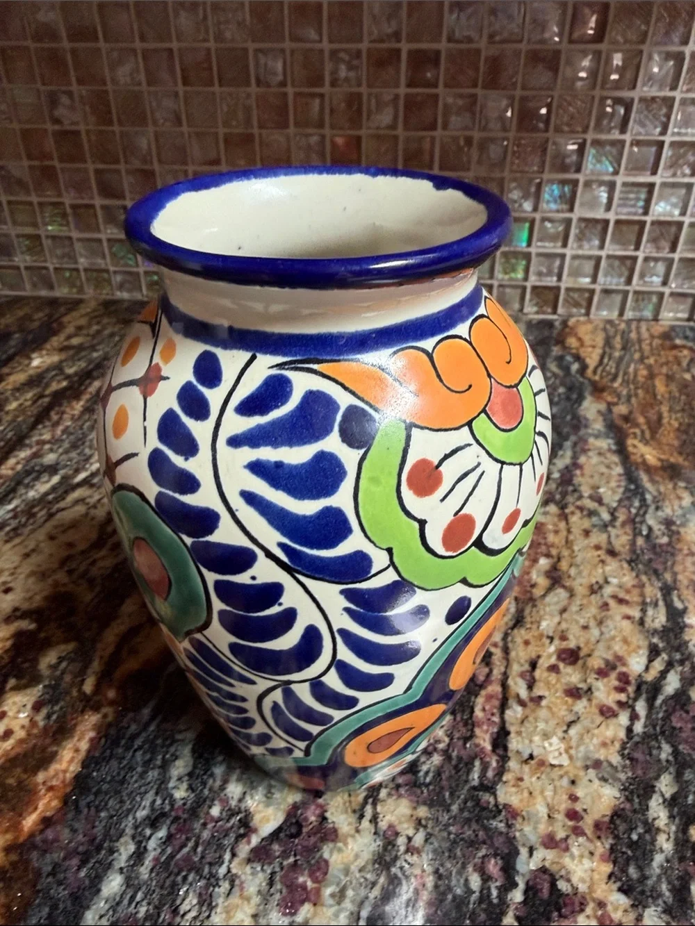 Signed vintage Mexican pottery vase hand-painted colorful 6 1/2” tall talavera - Picture 4 of 8